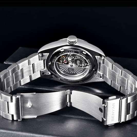 montre luxe homme verre résistant acier