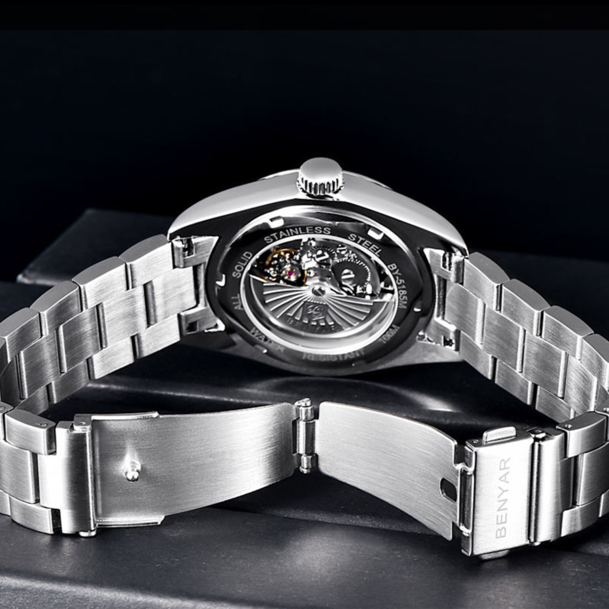 montre luxe homme verre résistant acier